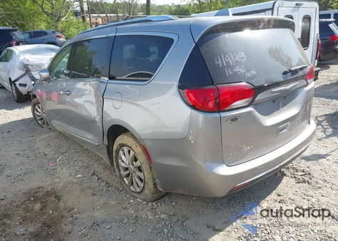 2018 Chrysler Pacifica Touring L из США, поврежденный, VIN 2C4RC1BG0JR110651